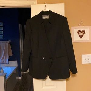 Tahari pinstripe pantsuit